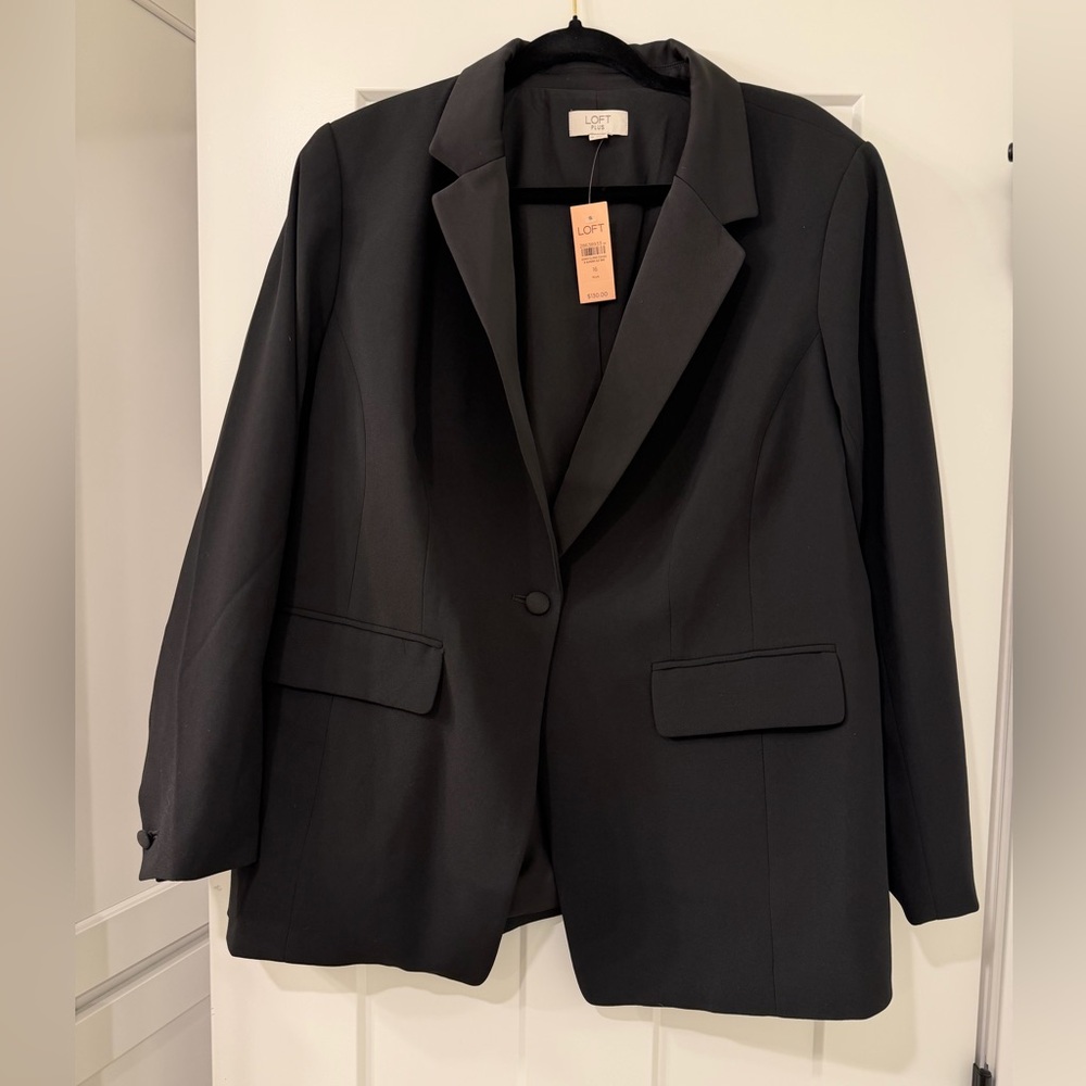 LOFT Women's Elegant Black Blazer